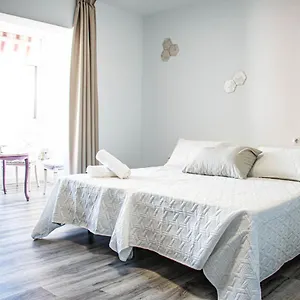  Apartamento Acogedor Estudio En Centro 5m A Pie De La Playa España